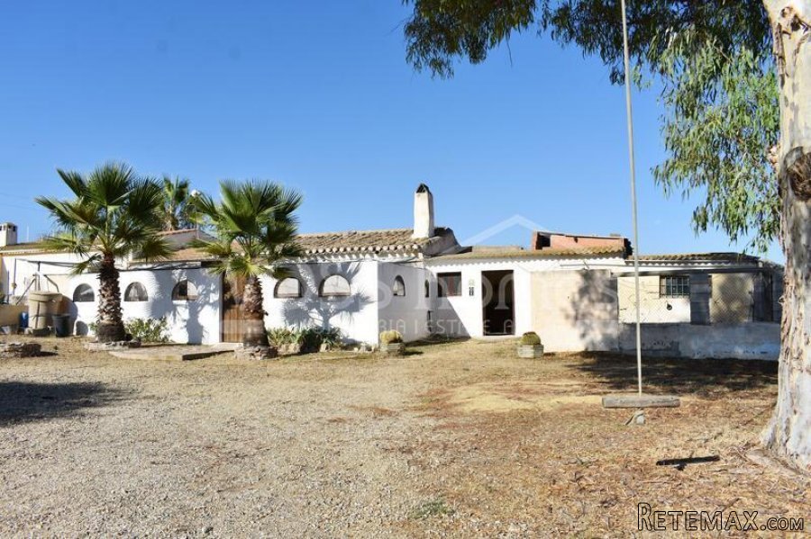 NEW LISTING. EXCLUSIVE TO VOSS HOMES - FOUR HOUSES IN.. - 2