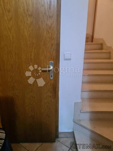 ŠIBENIK CENTAR, potpuno renovirana kamena kuća - 12