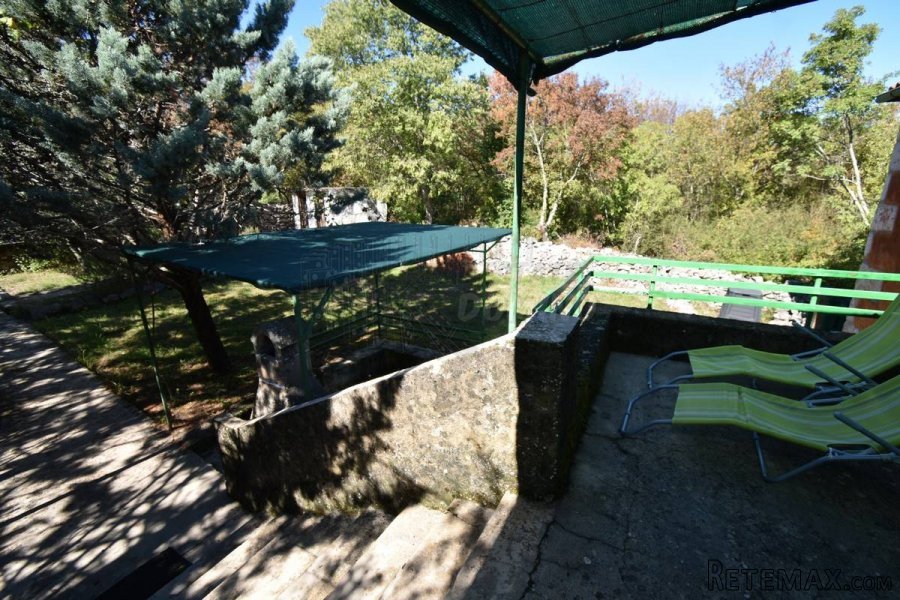Lijepa renovirana kuća na mirnom mjestu! - 12
