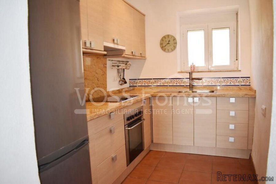 EXCLUSIVE LISTING WITH VOSS HOMES - A recently decorated 2.. - 13
