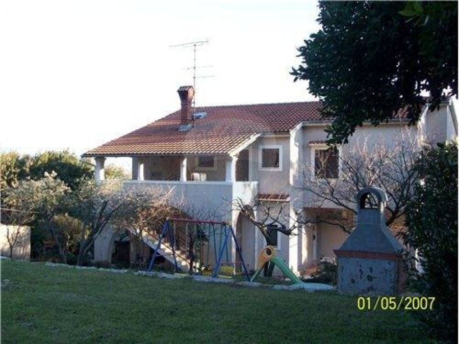 OPATIJA-KUĆA 300m2-890.000.-€ - 3