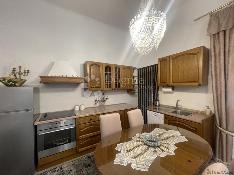 RIJETKOST!! Apartman 83m2 strogi centar Crikvenice - 3