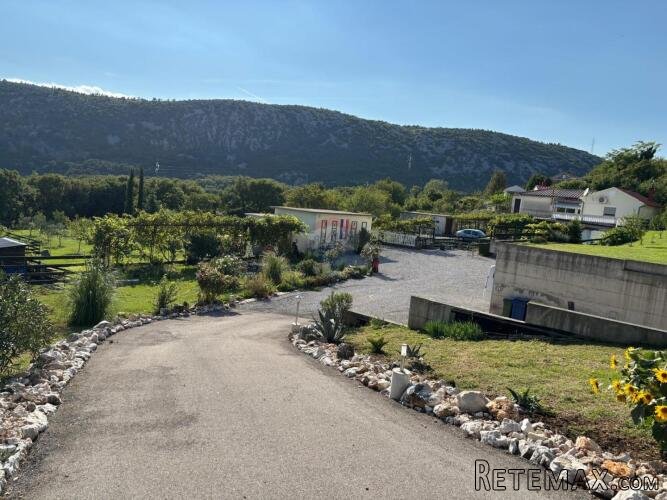 Bribir, dvije kuće na imanju od 3500m2