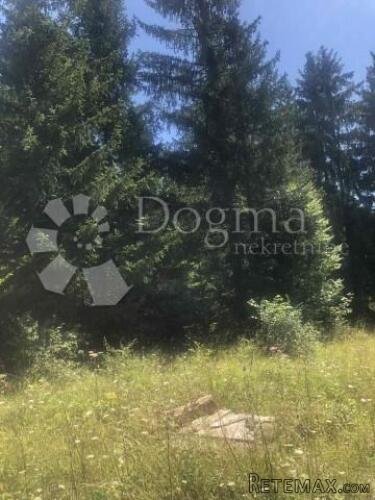 Gorski kotar građevinsko zemljište u vikend naselju - Tršće