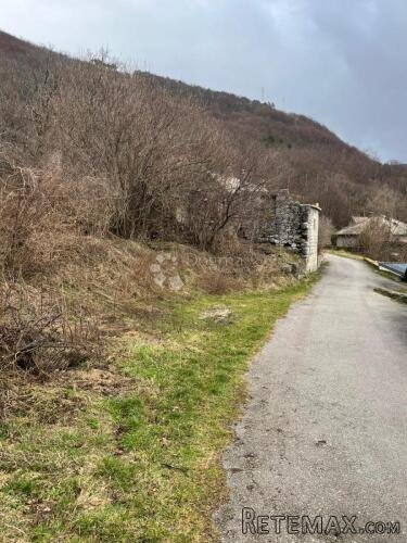 ZEMLJIŠTE IZNAD SENJA