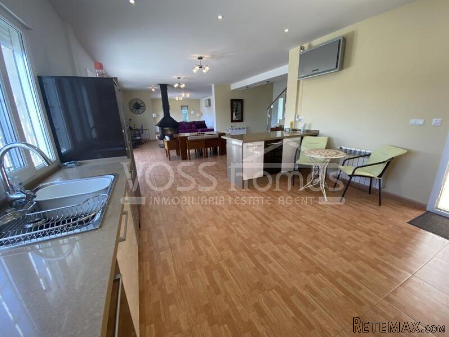 NEW & EXCLUSIVE LISTING TO VOSS HOMES - A huge, luxury.. - 2