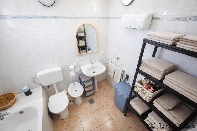 Useljiva kuća u Glavanima + dodatni kameni objekt za renovac - 3