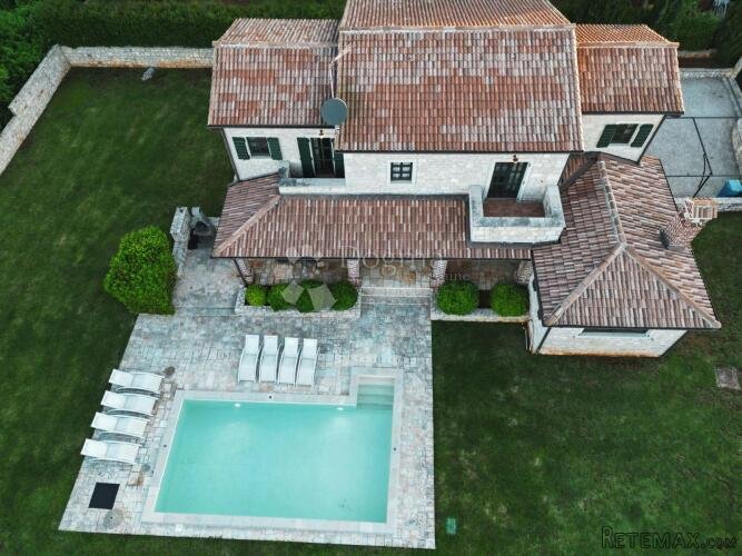 JEDNA OD 10 VILA- KOMPLEKSA-HERAKI-POREČ