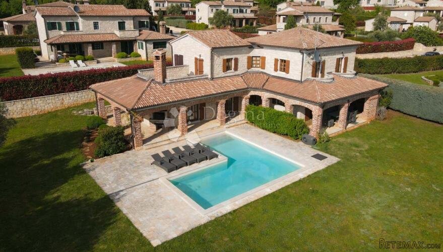 JEDNA OD 10 VILA - KOMPLEKSA-HERAKI-POREČ