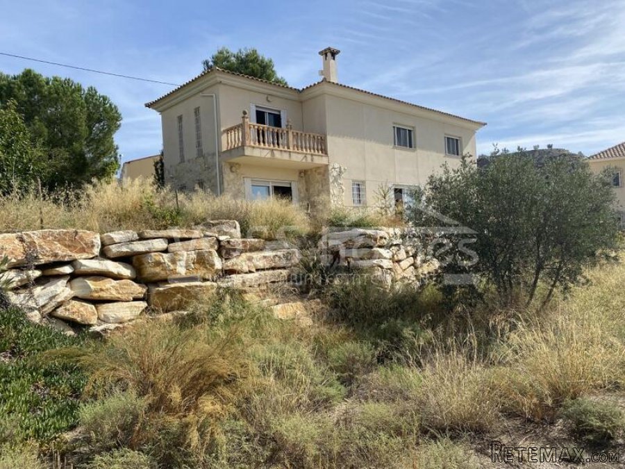NEW & EXCLUSIVE LISTING TO VOSS HOMES - A huge, luxury.. - 7