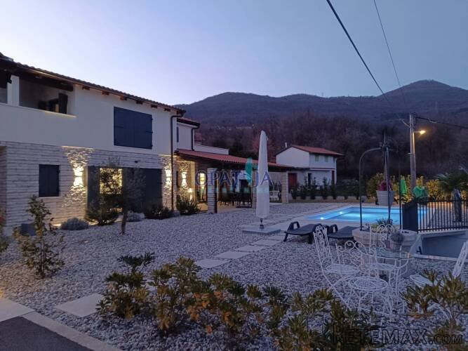 Okolica Opatije - Luksuzna mediteranska vila s grijanim..