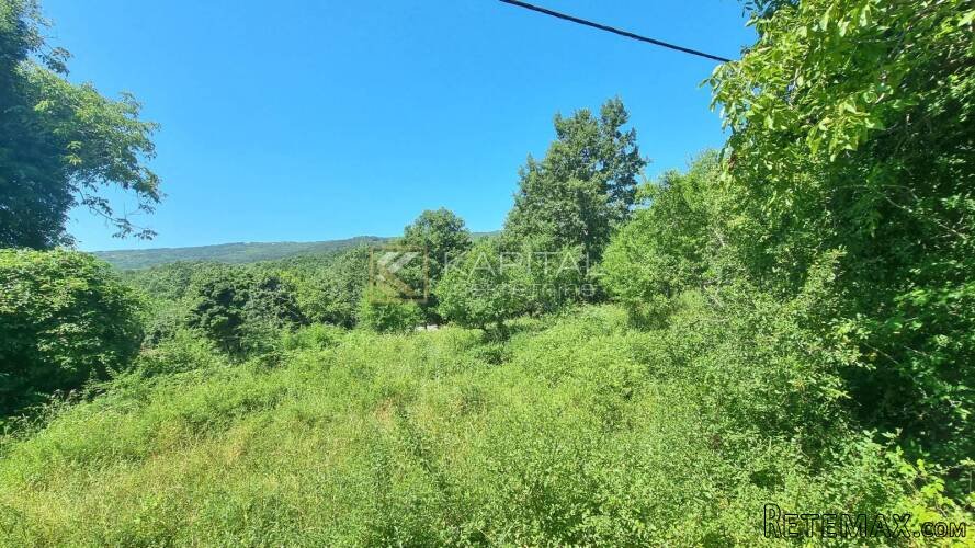 Mošćenice, dvije ruševine i 1400 m2 zemljišta