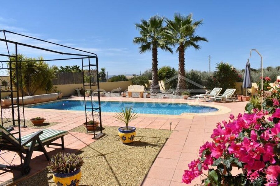 NEW & EXCLUSIVE TO VOSS HOMES - A beautifully presented 2.. - 5