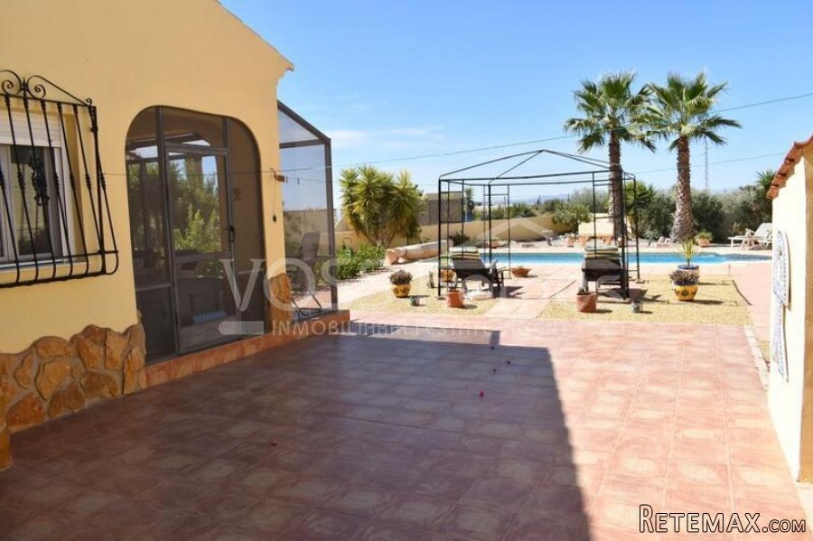 NEW & EXCLUSIVE TO VOSS HOMES - A beautifully presented 2.. - 7