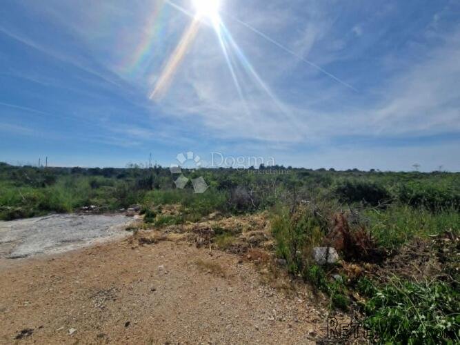 NOVI BOKANJAC - GRAĐEVINSKO ZEMLJIŠTE 802 m2 - 2