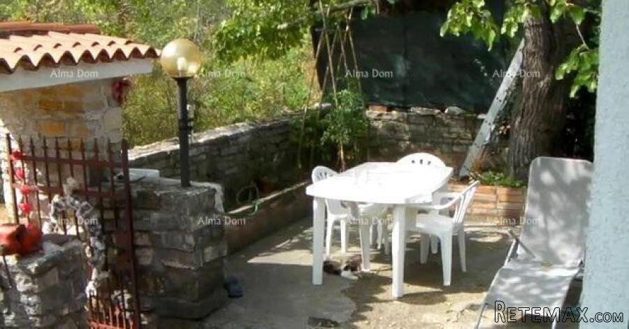 Kuća u blizini Oprtlja, s dvorištem i pogledom na prirodu - 5