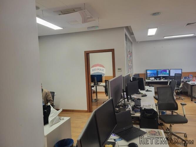 Pula,Centar- poslovni prostor 123m2 za tihu djelatnost - 3