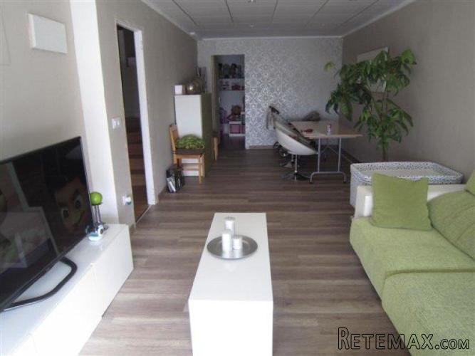 nice bungalow completely refurbished in 2002.tastefully.. - 4