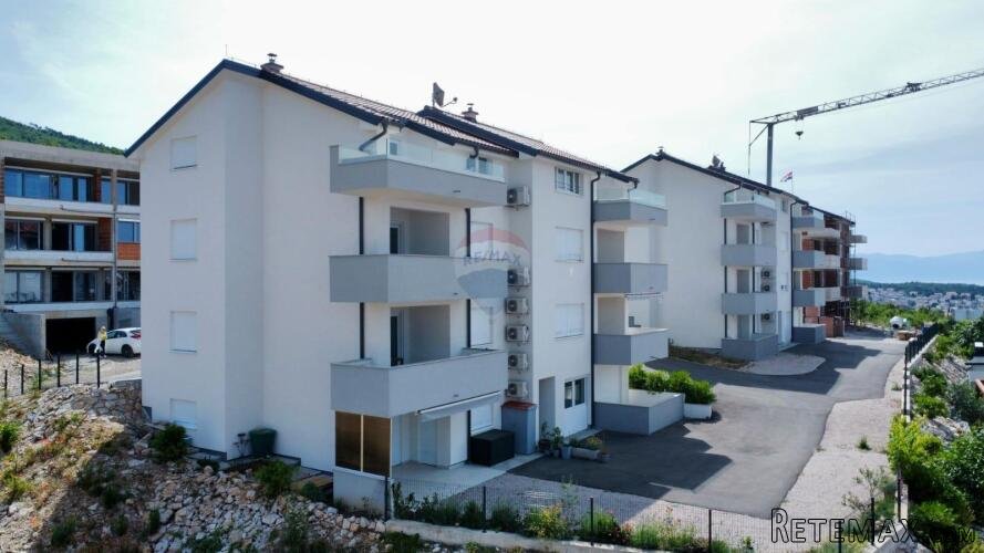 Crikvenica- stan na 1.katu, novogradnja