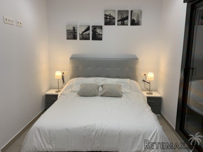 This great villa is located on the edge of Pilar de la.. - 6