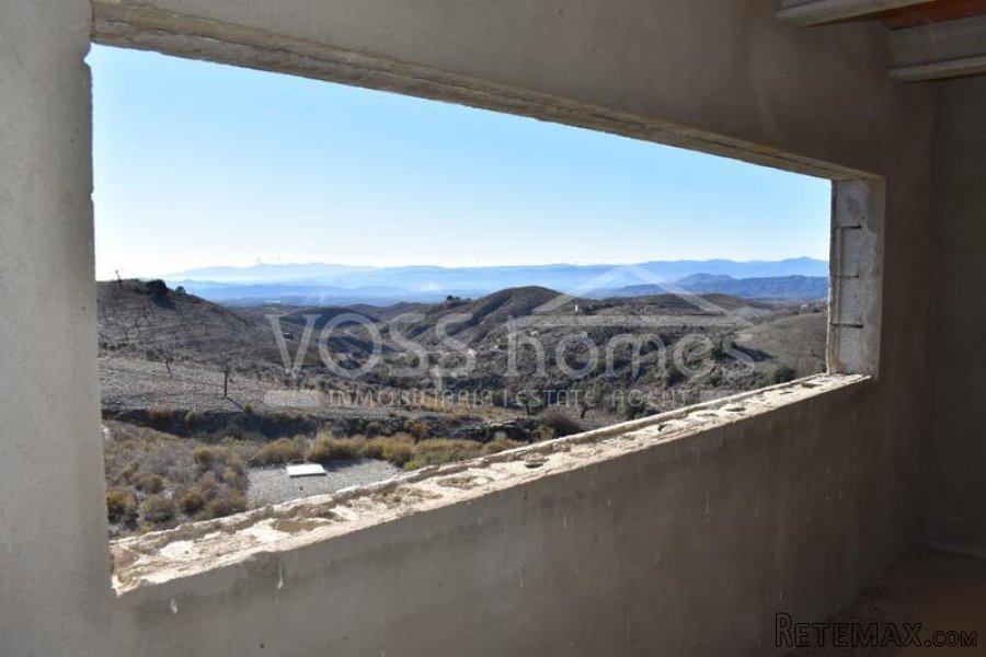 EXCLUSIVE LISTING TO VOSS HOMES. An amazing "Off Grid".. - 6