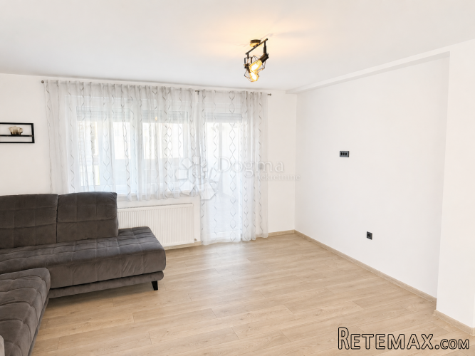 Bjelovar - Potpuno adaptiran stan s privatnim dvorištem - 2