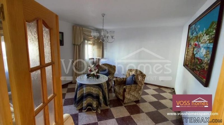 Light & airy, spacious 3 / 4 bed, 2 bath, 2 storey, part.. - 2