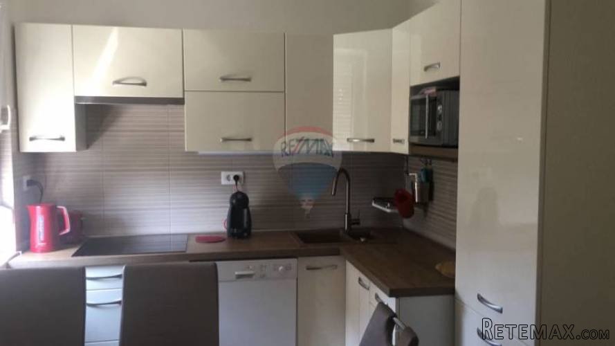 Umag, Stan sa vrtom na dobroj lokaciji - 2