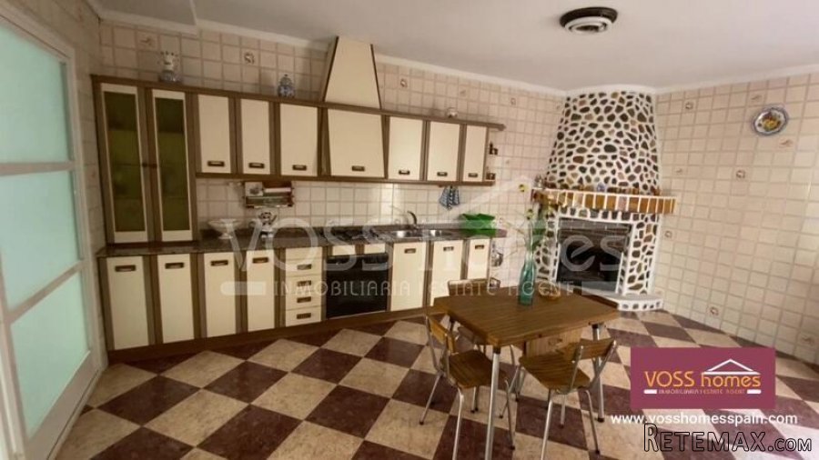 Light & airy, spacious 3 / 4 bed, 2 bath, 2 storey, part.. - 3