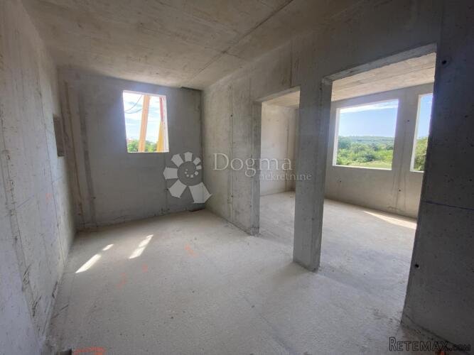Novogradnja na traženoj lokaciji! - 3