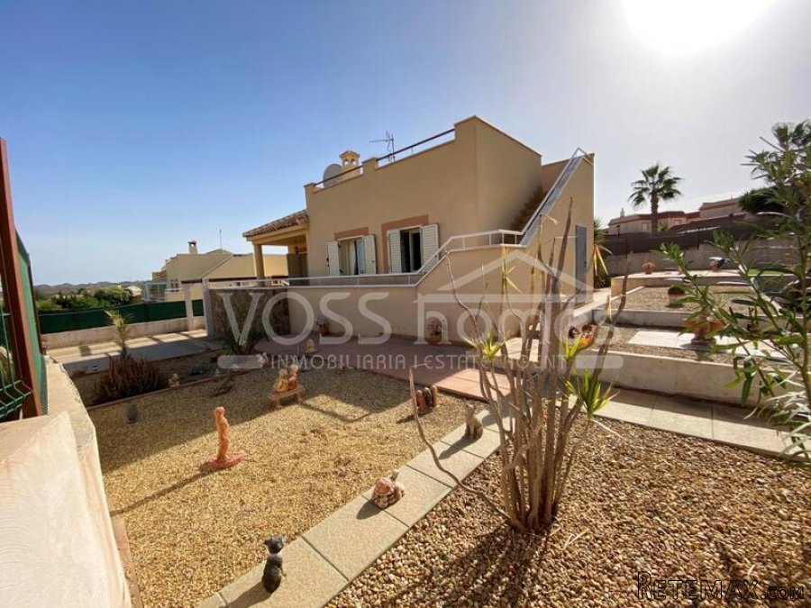 NEW & EXCLUSIVE TO VOSS HOMES - Spacious, light & airy 3.. - 10