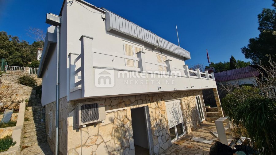 Otok Cres, samostojeća kuća, 142.48m2, pogled na more - 2