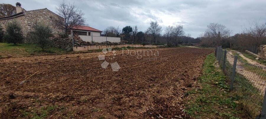 Debeljak - Građevinsko zemljište na mirnoj lokaciji - 3