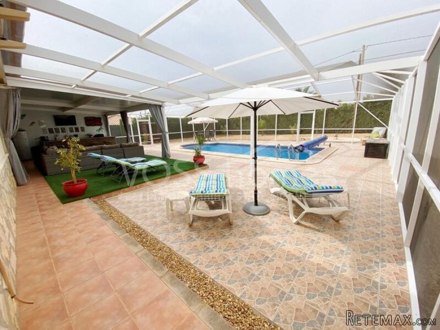 NEW LISTING FOR VOSS HOMES - A truly stunning, beautifully.. - 4