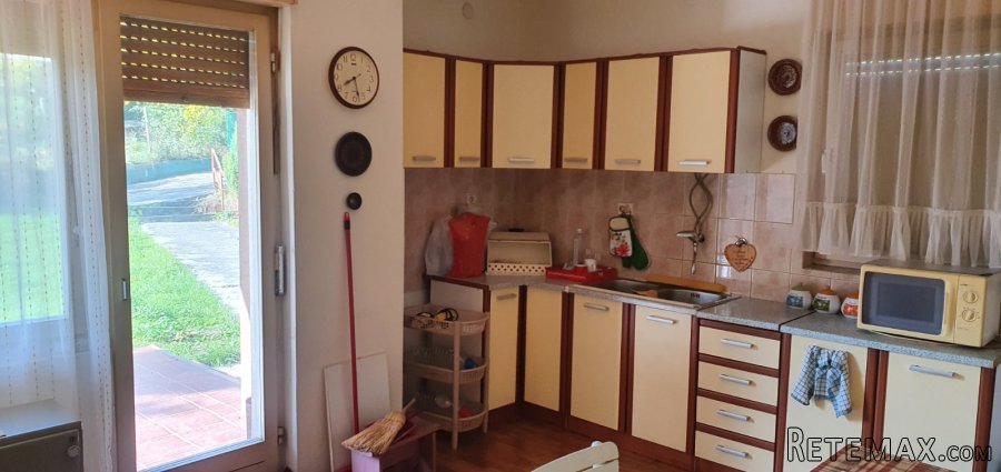 Prodaja kuce Barajevo-Bacevac 250m2 - 5
