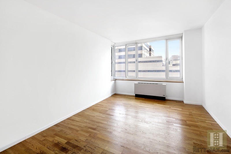 1 bedroom Apartment For Sale: 635 WEST.. - 2