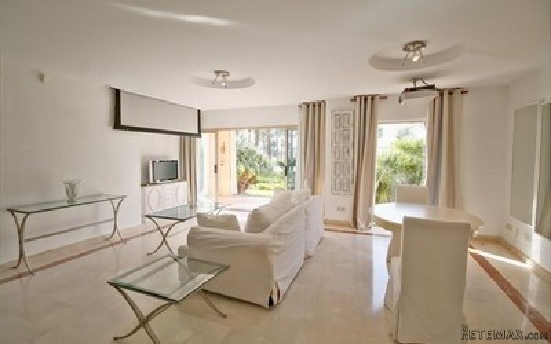 3 bedroom groundfloor apartment for..