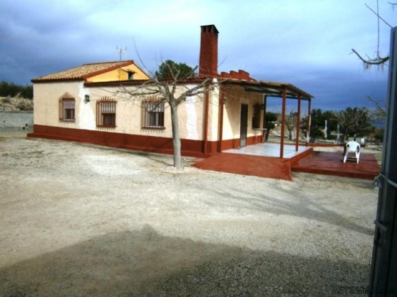 Detached 4 Bedroom Country House For..