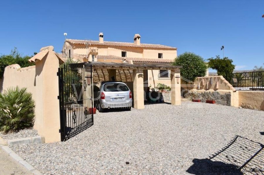 NEW & EXCLUSIVE TO VOSS HOMES - A stunning, full of.. - 5