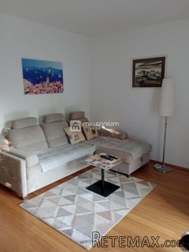 Otok Krk, Šilo, 56m2, 2-sobni s dnevnim, dvorište