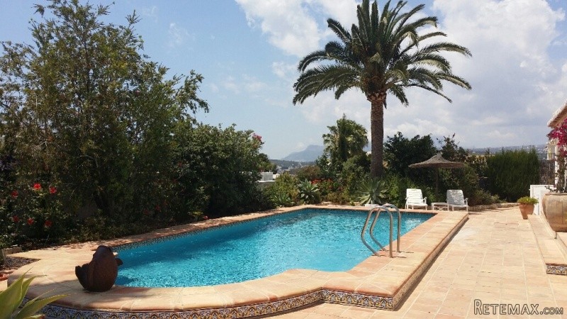 4 Bedrooms - Villa - Alicante - For Sale