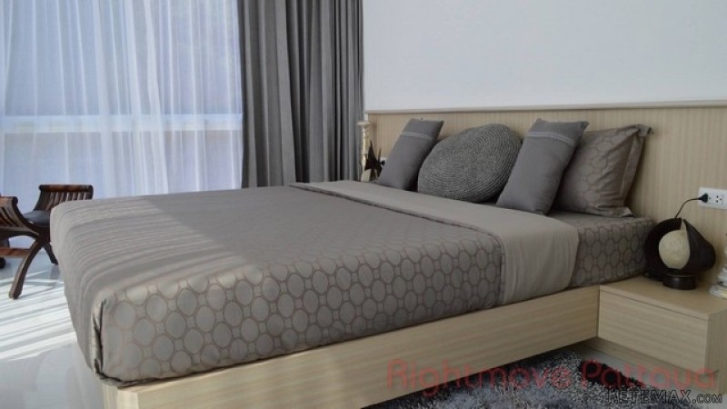 1 Bedroom Condo for sale in Pratumnak -.. - 2
