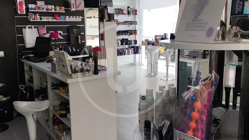 Shop for rent in Ibiza Town