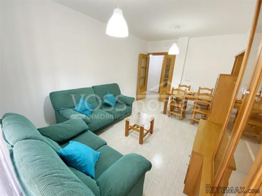 A spacious, well maintained, light & airy, modern, ready.. - 12
