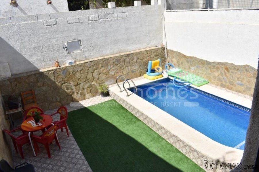 EXCLUSIVE LISTING FOR VOSS HOMES - A lovingly renovated, 2.. - 12