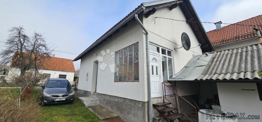 KUĆA NA TERENU OD 40952m2 - 2