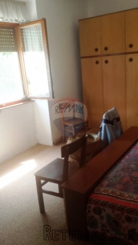 KUĆA SA 40 000 m2 ZEMLJIŠTA - 3