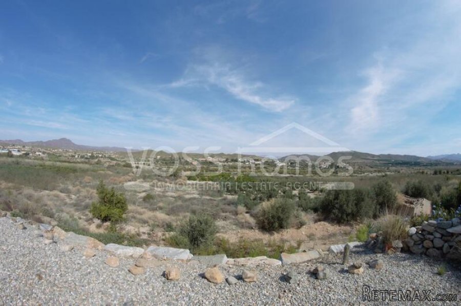 RESERVED APRIL 2022 WITH VOSS HOMES & OUR COLLABORATING.. - 12