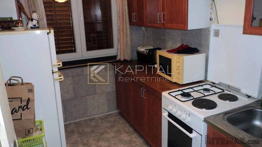 Banderovo,nekretnina sa potencijalom u mirnom okruženju - 3