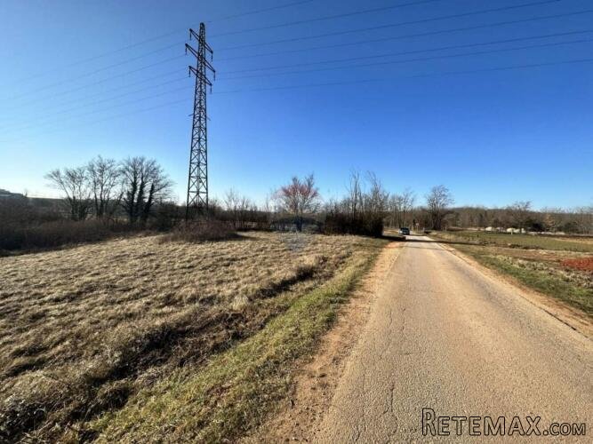 Istra, Karojba građevinski teren pravilnog oblika - 3